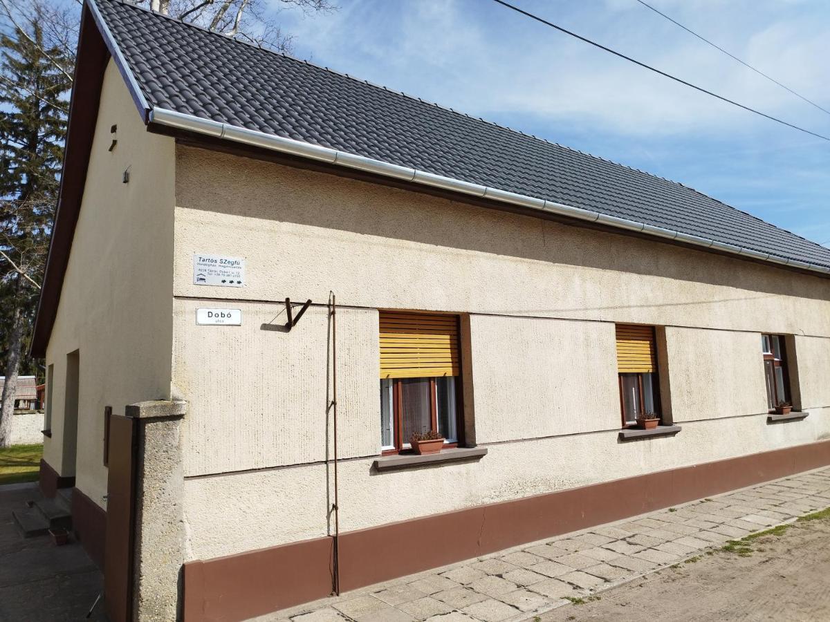 Tartos Szegfu Vendeghaz, Maganszallas Tazlar Exterior foto